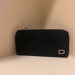 DKNY Black Wallet with Silver Logo